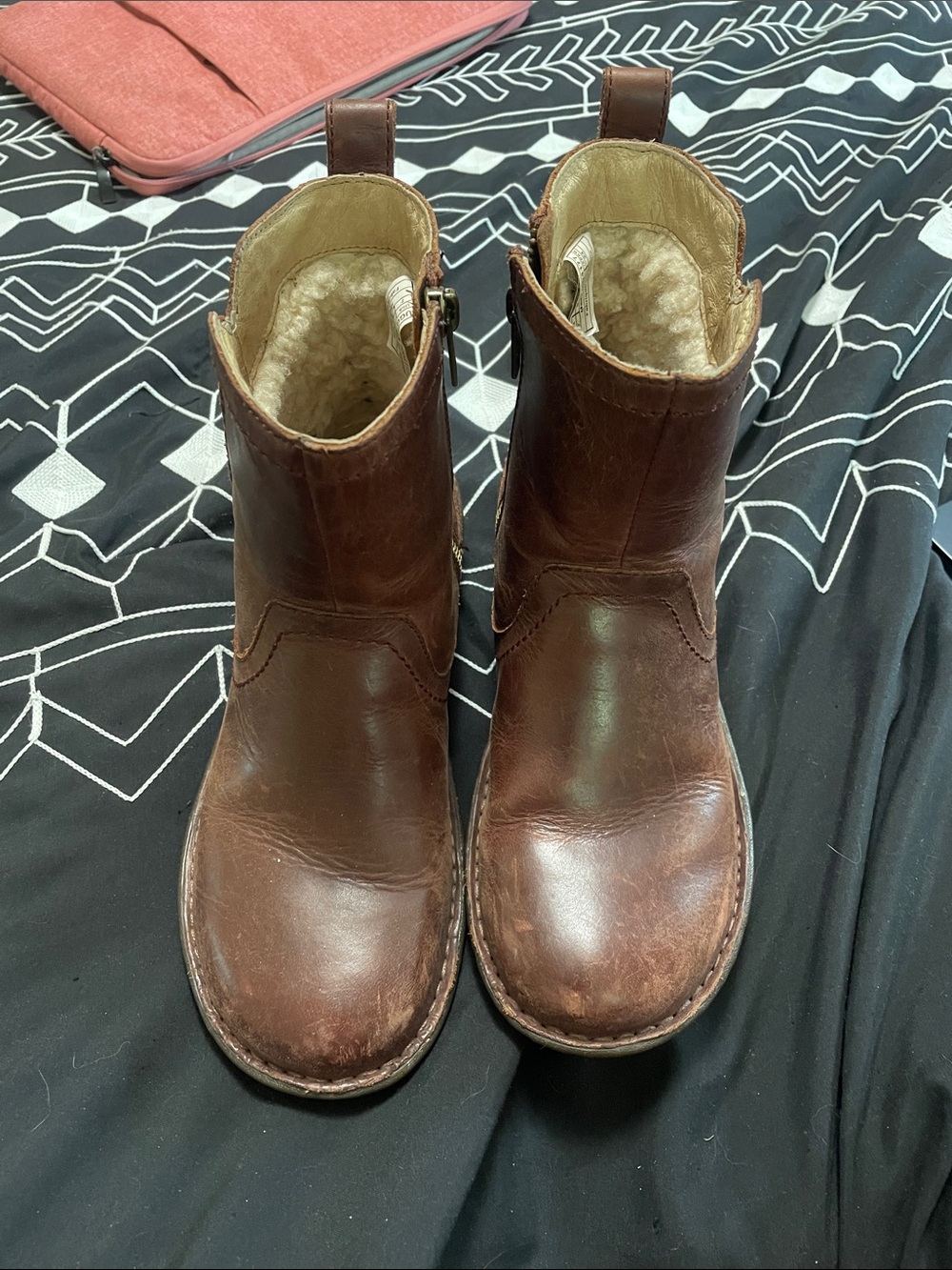 Ugg winter boots woman